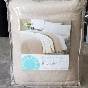 Martha Stewart Fleece Blanket